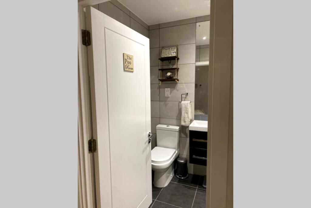 Luxury 1 Bedroom Apartment With Netflix & Parking Borehamwood Zewnętrze zdjęcie