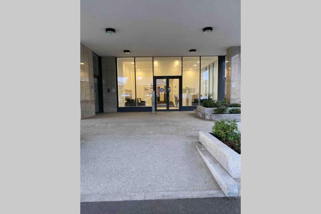 Luxury 1 Bedroom Apartment With Netflix & Parking Borehamwood Zewnętrze zdjęcie